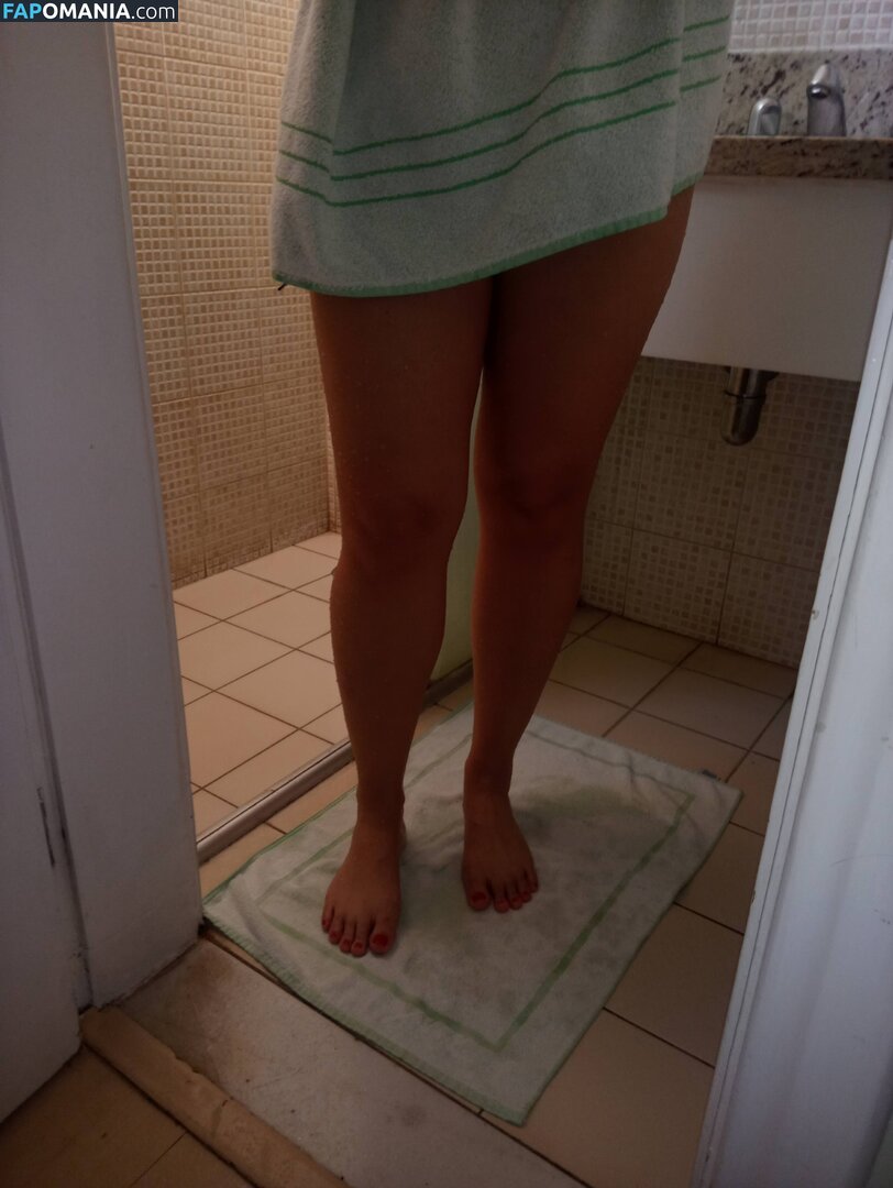 Prii Feet / amorafeet / jenniferfeet / prii_feet Nud OnlyFans  Fotografie scursă #180