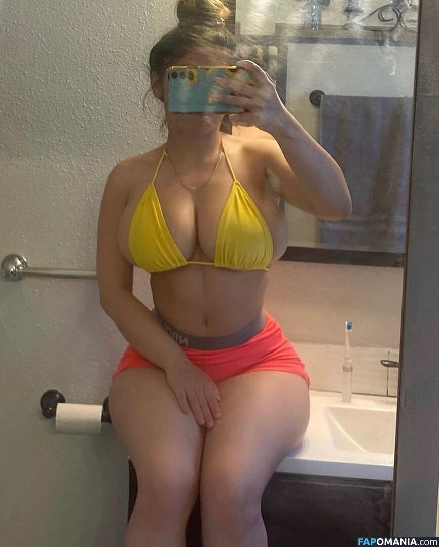 babyemilyver / princessemily / princesssaaemily Nud OnlyFans  Fotografie scursă #7