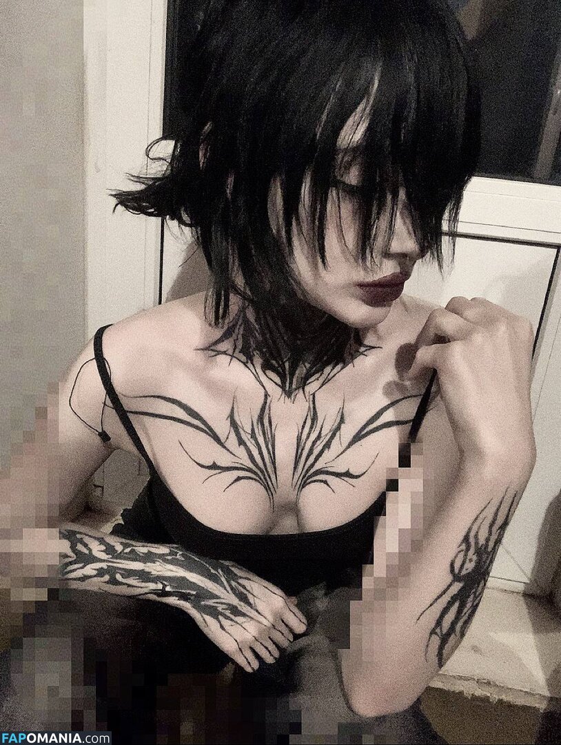 Psuxos / psux0s / психоз Nud OnlyFans  Fotografie scursă #3