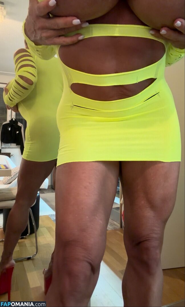 QueenMuscleBoobs Nud OnlyFans  Fotografie scursă #8
