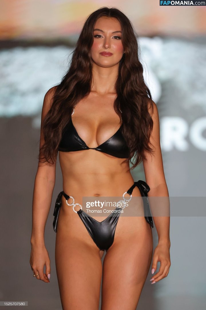 Beautyandbrainswithatwist / Rachel Michelle / rachellemichelle Nud OnlyFans  Fotografie scursă #95