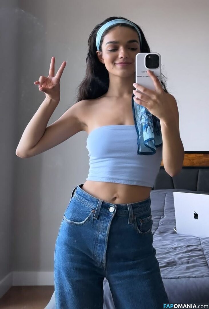 Rachel Zegler / rachelzegler / rachmariexoxo Nud OnlyFans  Fotografie scursă #865