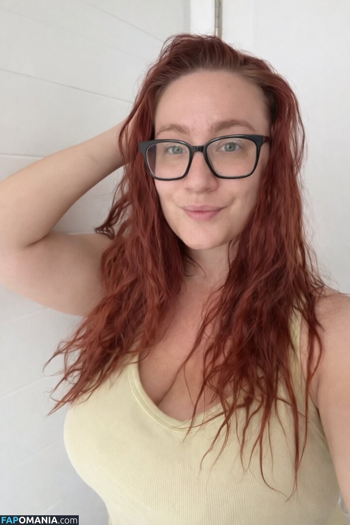 ChicksWithFics / RefashionedHippie Nud OnlyFans  Fotografie scursă #1