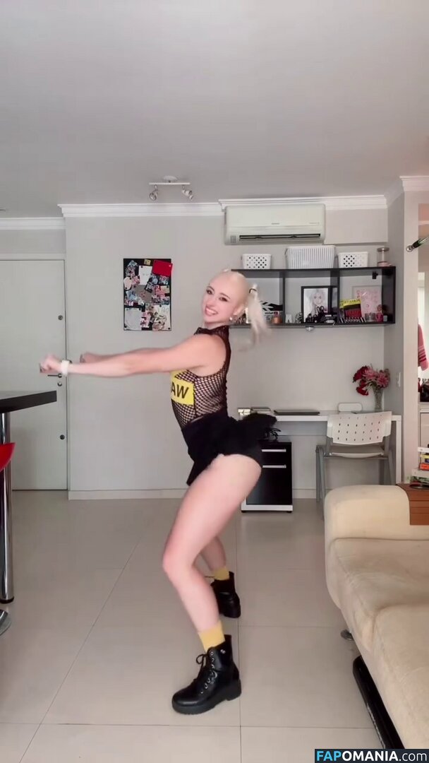 Renata Schneider / renata.c.schneider Nud OnlyFans  Fotografie scursă #5