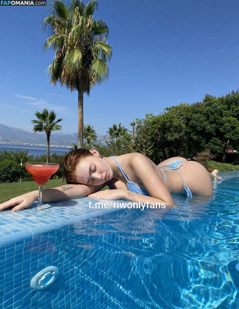 Renata Valliulina / renata_ri / riwww.__ Nud OnlyFans  Fotografie scursă #80