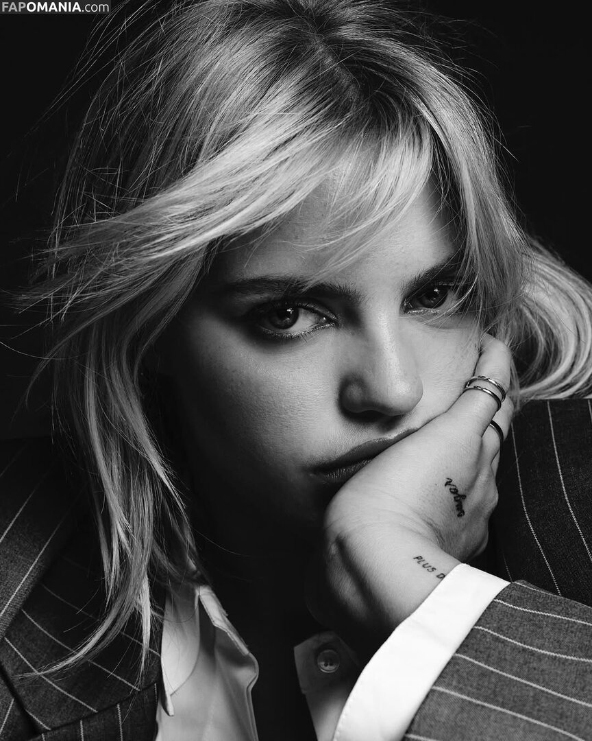 Renee Rapp / reneerapp Nud OnlyFans  Fotografie scursă #132