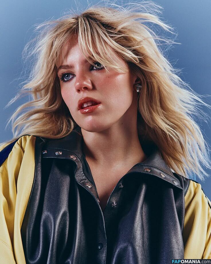 Renee Rapp / reneerapp Nud OnlyFans  Fotografie scursă #134