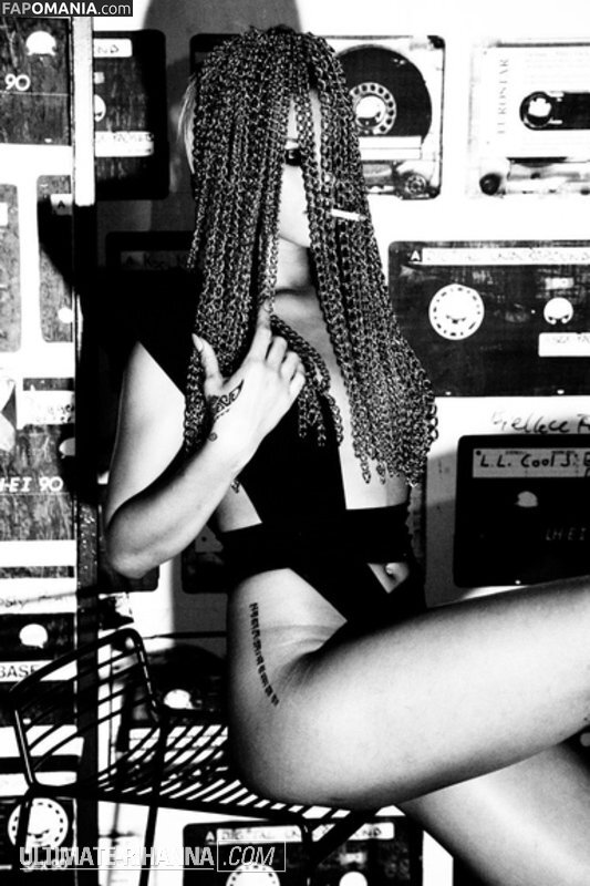 Rihanna Nud OnlyFans  Fotografie scursă #15