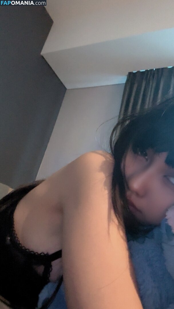 https: / notriissaaa / risaatjan Nud OnlyFans  Fotografie scursă #1