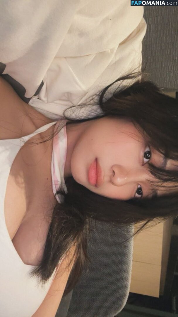 https: / notriissaaa / risaatjan Nud OnlyFans  Fotografie scursă #12