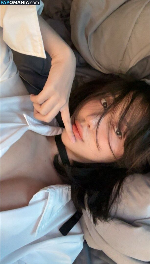 https: / notriissaaa / risaatjan Nud OnlyFans  Fotografie scursă #14