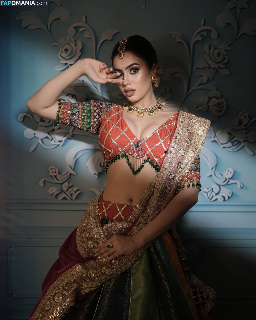 Riva Arora / https: / riva.arora.1 / riva.aroraofficial / rivarora_ Nud OnlyFans  Fotografie scursă #3