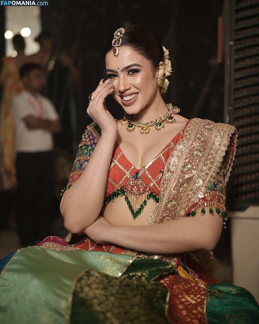 Riva Arora / https: / riva.arora.1 / riva.aroraofficial / rivarora_ Nud OnlyFans  Fotografie scursă #5