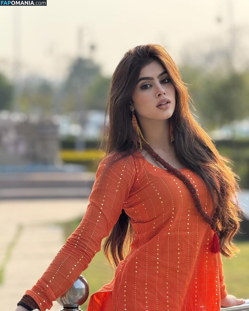 Riva Arora / https: / riva.arora.1 / riva.aroraofficial / rivarora_ Nud OnlyFans  Fotografie scursă #18