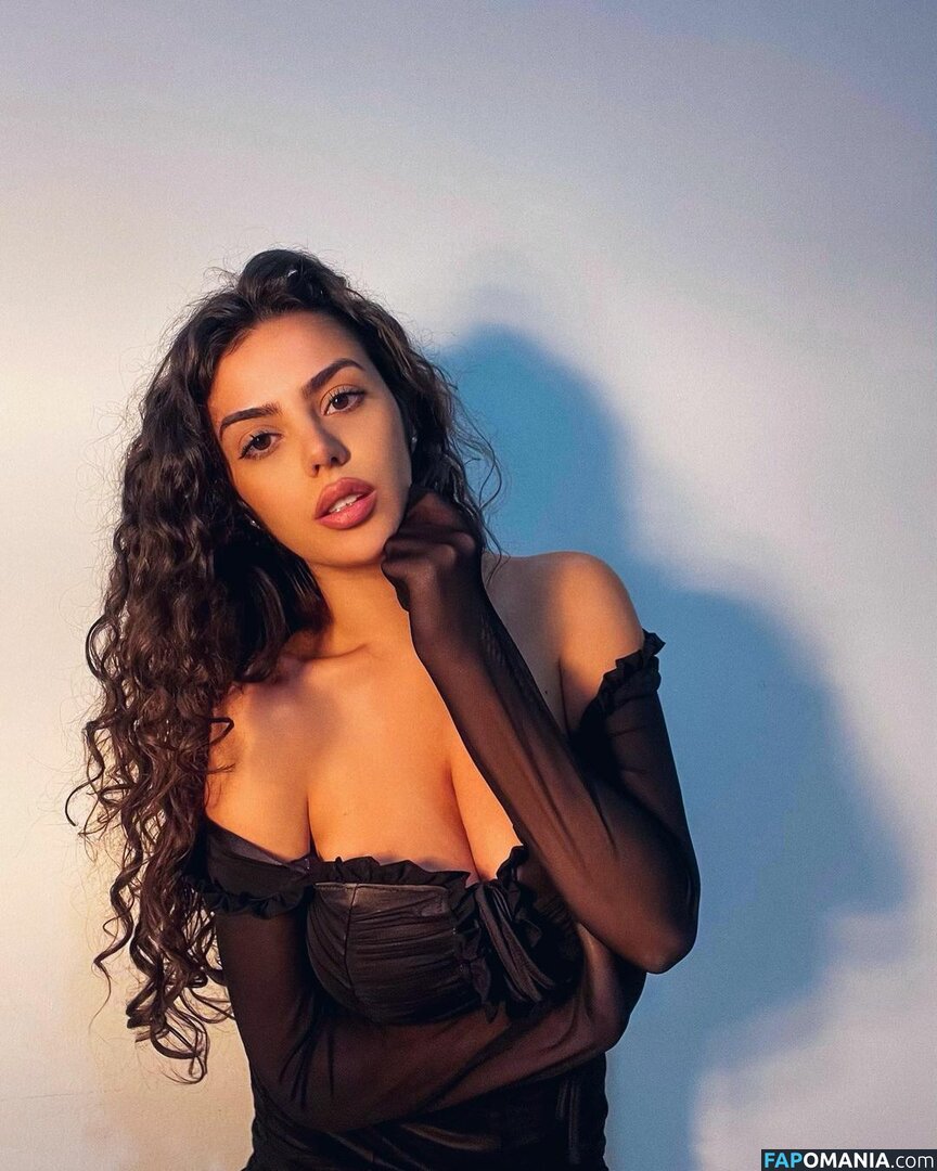 Roberta / morehopeful88 / robertafranco Nud OnlyFans  Fotografie scursă #6