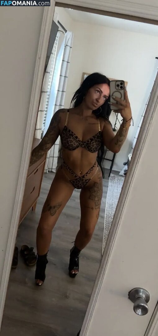 Petitetattedplati / Ronika Eskins / ronika_eskins Nud OnlyFans  Fotografie scursă #14