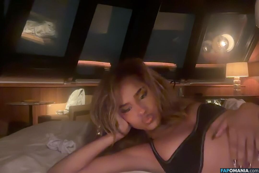 Tyla / Tyllaaaaaaa / _40onPump2_ / ronnie_hart Nud OnlyFans  Fotografie scursă #3