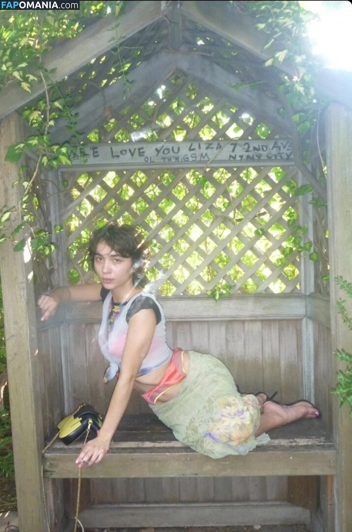 Rowan Blanchard / Simp Chat / https: / rowanblanchard Nud OnlyFans  Fotografie scursă #536