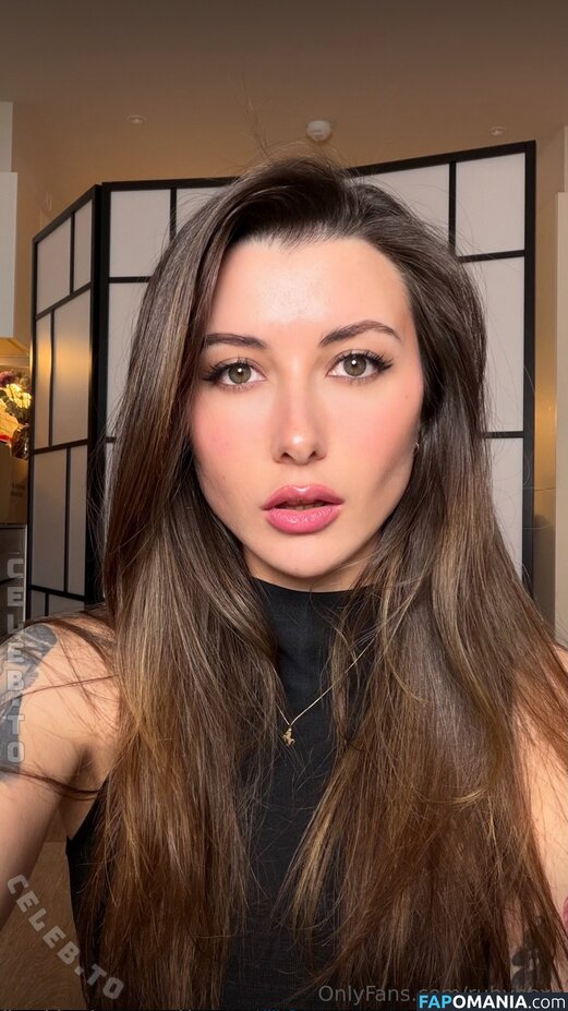 Ruby Hexx / https: / rubyhexx / therubyhexx Nud OnlyFans  Fotografie scursă #26