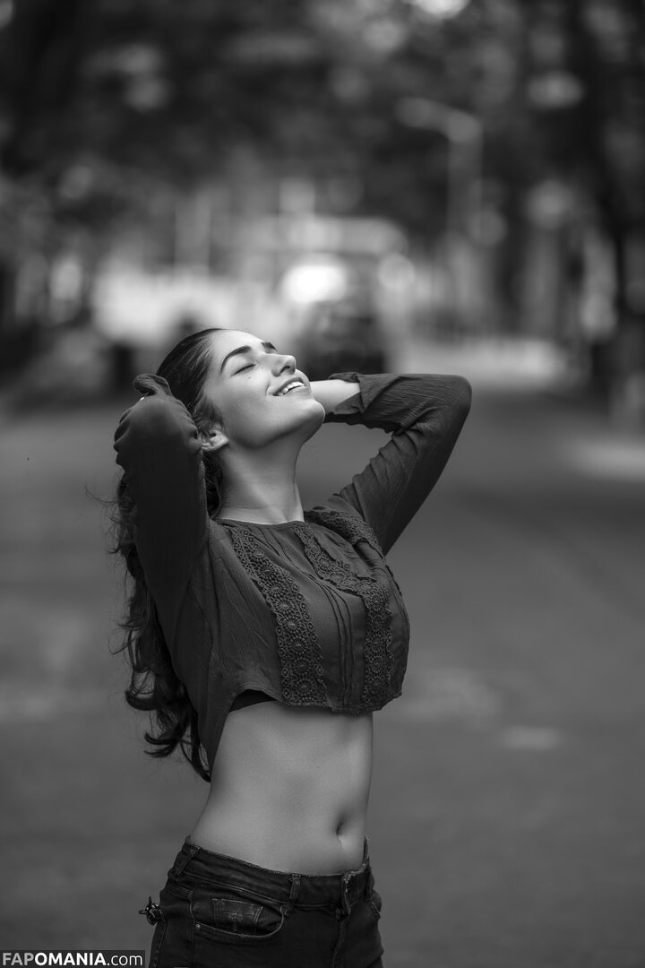 Ruhani Sharma / ruhanisharma94 Nud OnlyFans  Fotografie scursă #14