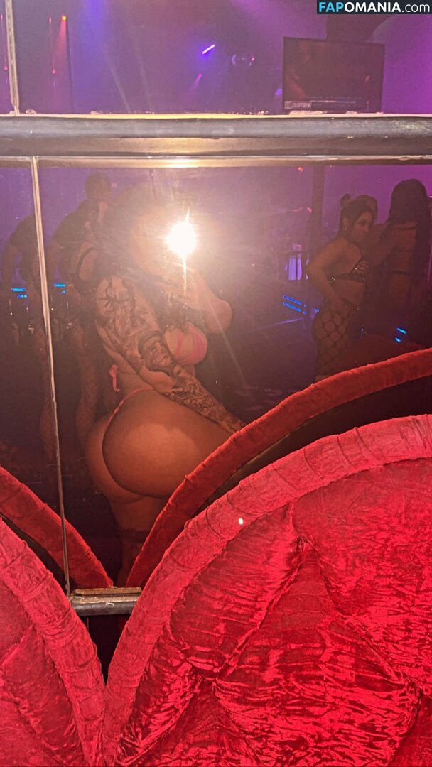 Ruthlesshg  / https: / mscarlettredd / ruthlesshg Nud OnlyFans  Fotografie scursă #2