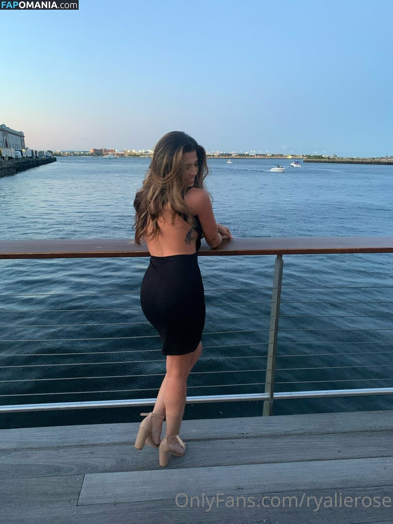 ryalierose / rylierose_xo Nud OnlyFans  Fotografie scursă #85