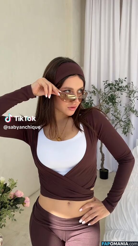 Sabina Khayrova / sabinakhayrova_ Nud OnlyFans  Fotografie scursă #1