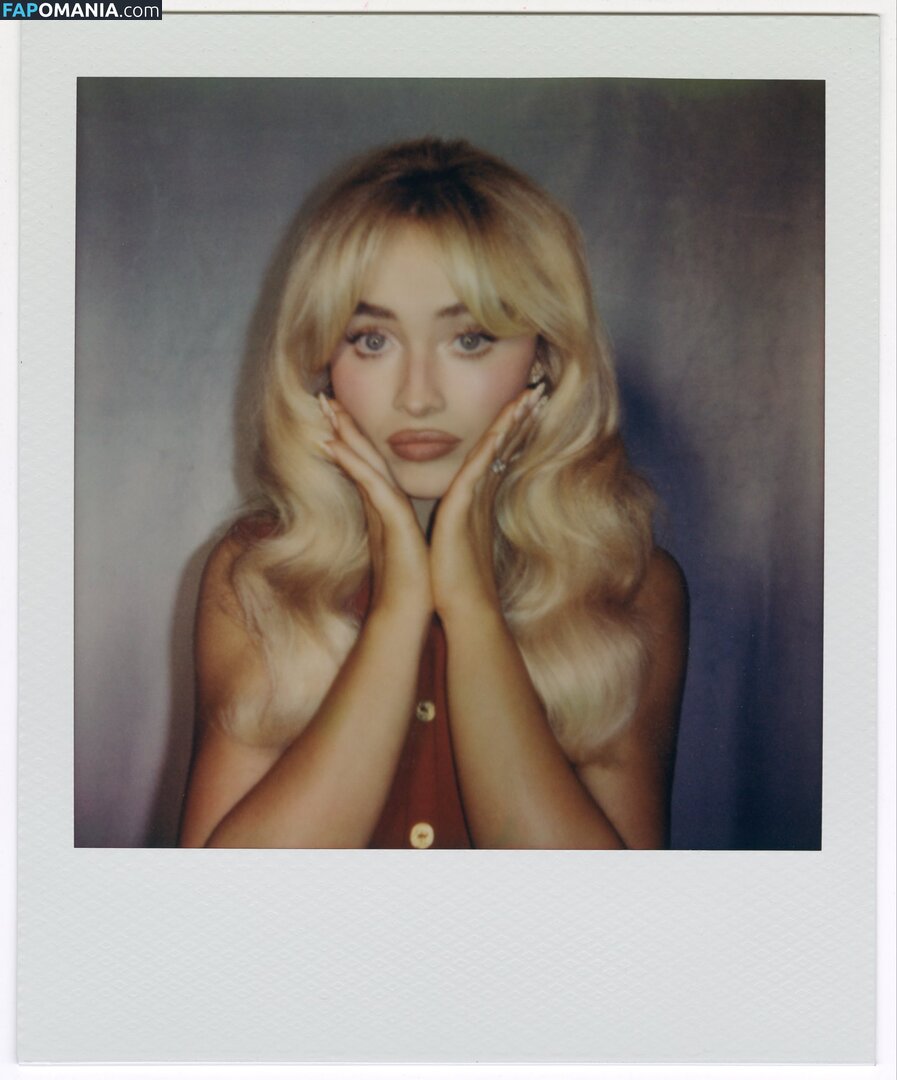 Sabrina Carpenter / https: / sabrinacarpenter Nud OnlyFans  Fotografie scursă #2543