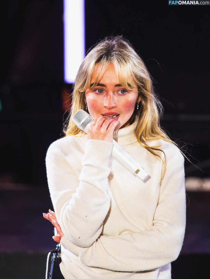 Sabrina Carpenter / https: / sabrinacarpenter Nud OnlyFans  Fotografie scursă #2623