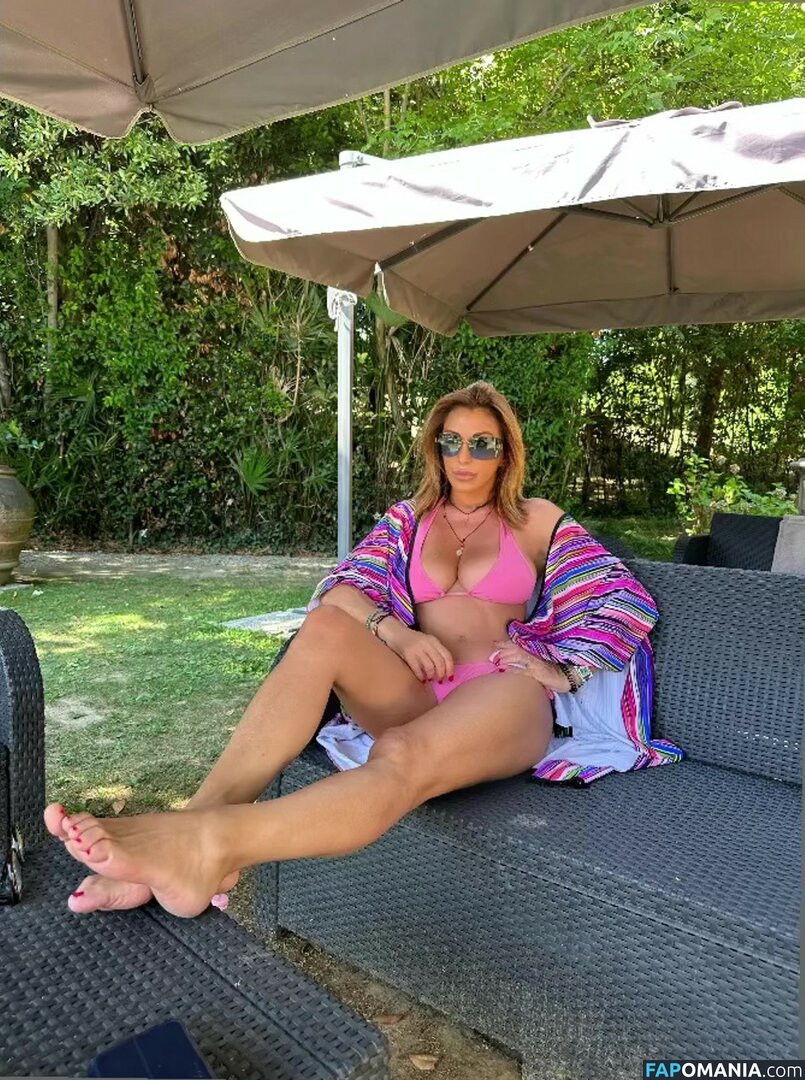 Sabrina Salerno / sabrinasalernofficial Nud OnlyFans  Fotografie scursă #1720