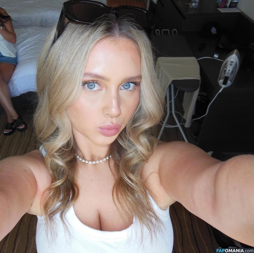 Sacha Ross / sachaross / sasharosexxx Nud OnlyFans  Fotografie scursă #3