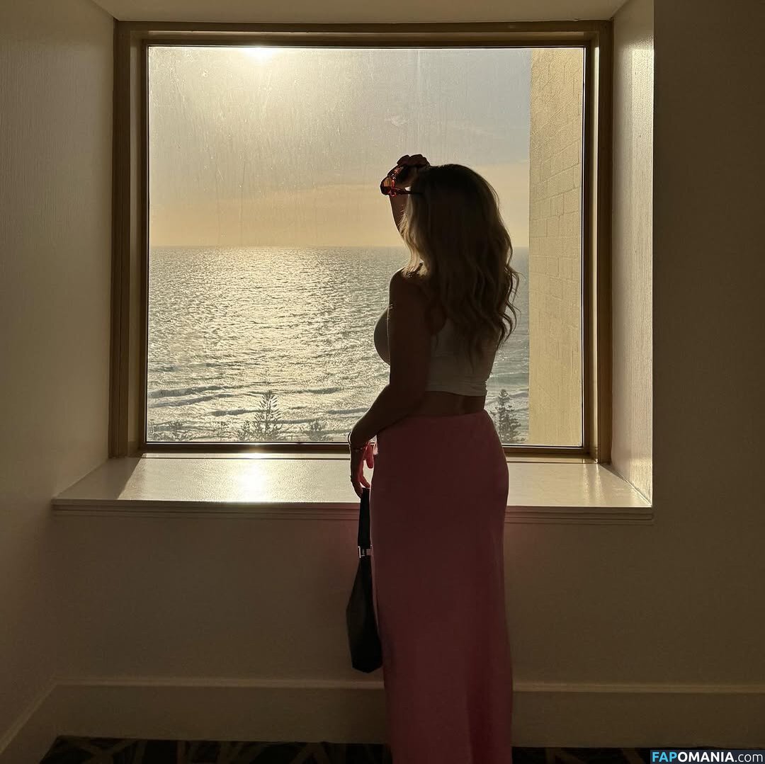 Sacha Ross / sachaross / sasharosexxx Nud OnlyFans  Fotografie scursă #4