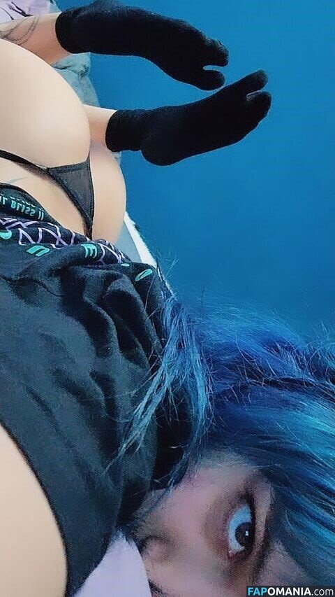 Sadlyxdust / psycho.suffering Nud OnlyFans  Fotografie scursă #9