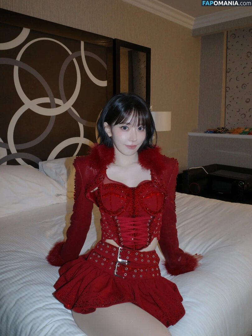 39saku_chan / LESSERAFIM / Sakura Miyawaki 宮脇 咲良 Nud OnlyFans  Fotografie scursă #13