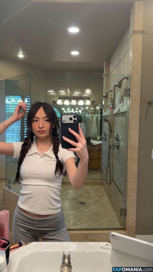 Sakura Shymko / SakuraShymko Nud OnlyFans  Fotografie scursă #17