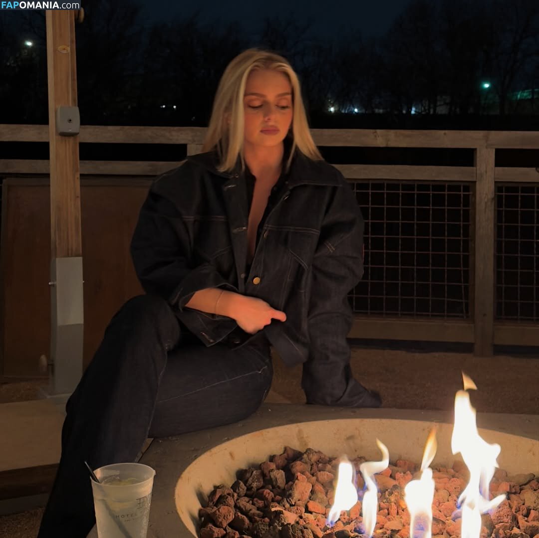 Samantha Riehl / https: / samanthariehl Nud OnlyFans  Fotografie scursă #15