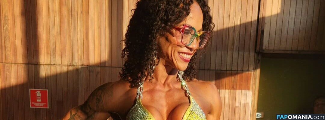 Sandra Andrade / Sandrinha Saradi / sandra fit / sandraandrade888 / sandrafit Nud OnlyFans  Fotografie scursă #4
