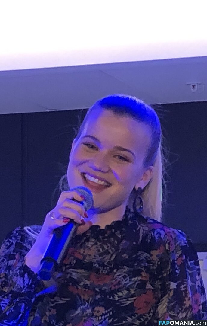 Sandra Lyng Nud OnlyFans  Fotografie scursă #8