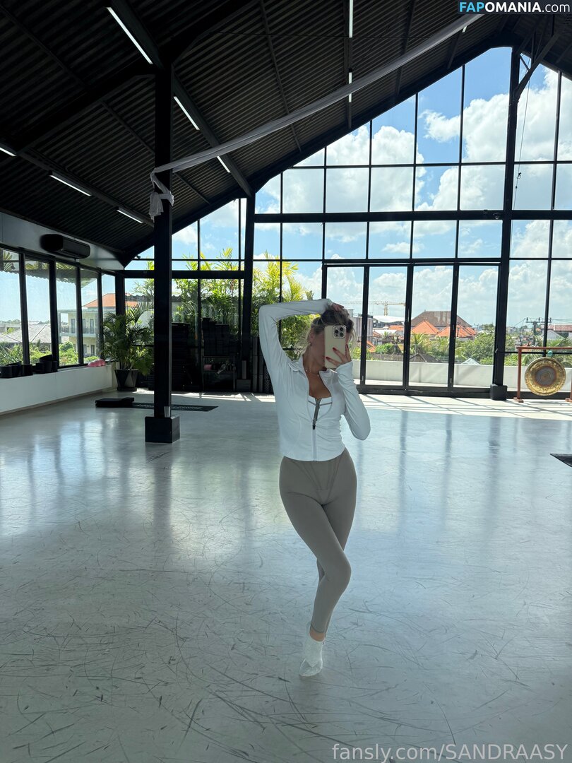 Sandra Sy / Sandraasy / Sandraasyof / _stulovaaa_ / sandrasyy Nud OnlyFans  Fotografie scursă #41