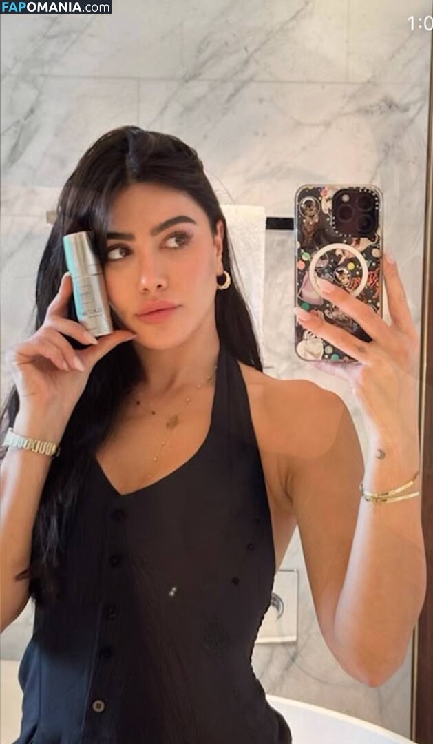 Sara Hesri / sarahesri Nud OnlyFans  Fotografie scursă #4