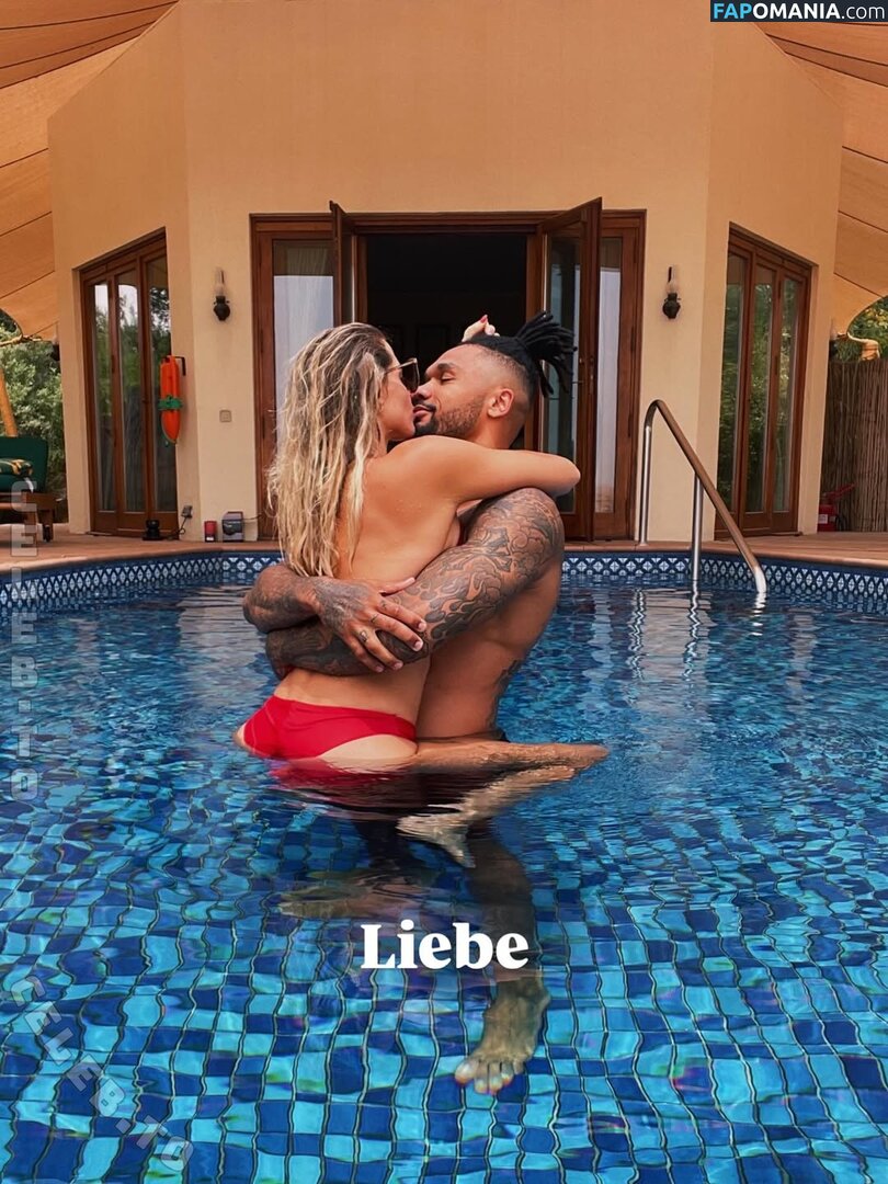 Sarah Harrison / sarah.harrison.official Nud OnlyFans  Fotografie scursă #3