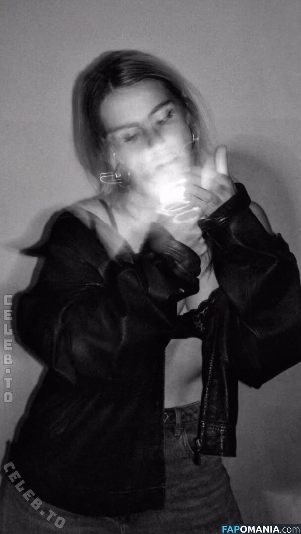 Sarah Mangione / ZaMangione / sarahmangione Nud OnlyFans  Fotografie scursă #5