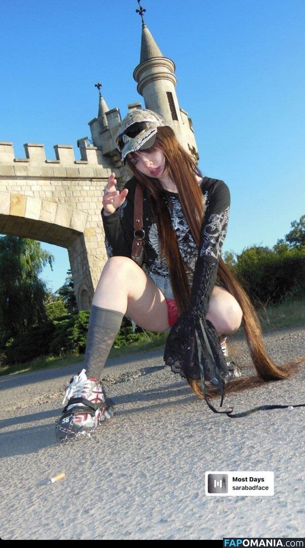 Saramalacara / badfacesara / sara__mascara Nud OnlyFans  Fotografie scursă #1