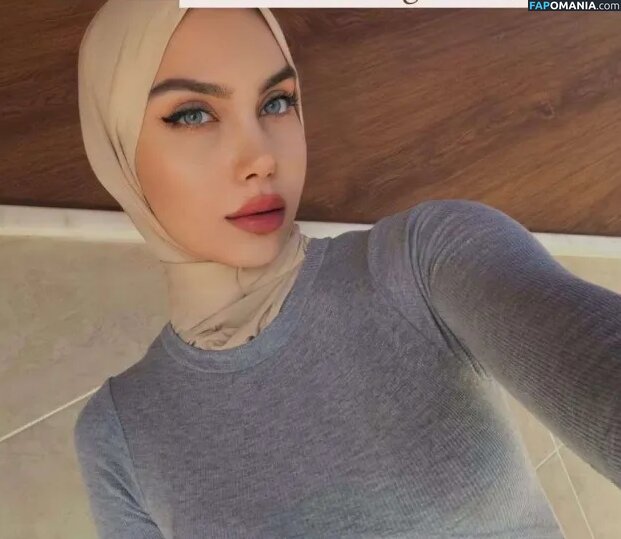 heliosari / heliosri / sariikubraa Nud OnlyFans  Fotografie scursă #7