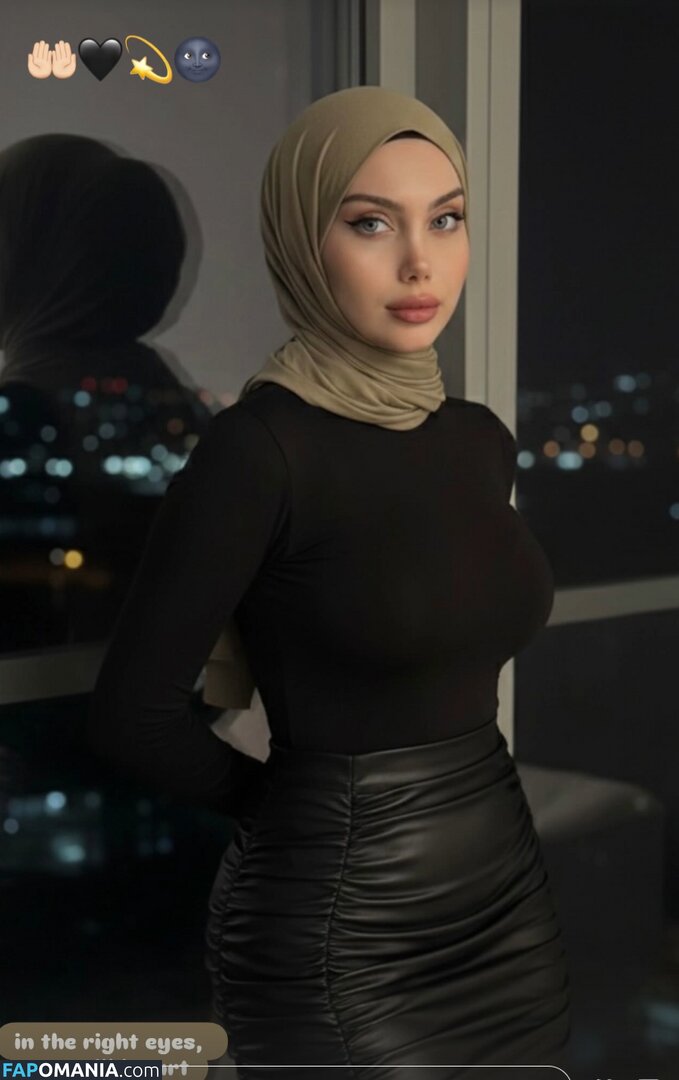heliosari / heliosri / sariikubraa Nud OnlyFans  Fotografie scursă #11