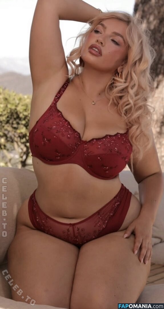 Sarina Nowak / sarinanowak Nud OnlyFans  Fotografie scursă #2