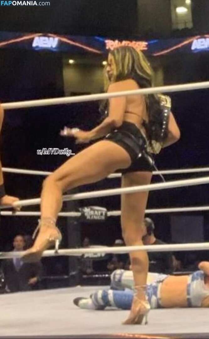 Sasha Banks / sashabankswwe / soxysasha Nud OnlyFans  Fotografie scursă #49
