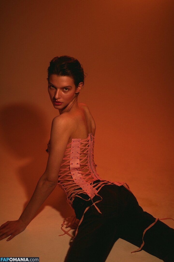 Sasha Zotova / shuzolotova Nud OnlyFans  Fotografie scursă #5