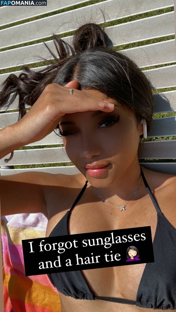 SassySounds ASMR / SassysoundsASMR / sassyselenaaaa / selenaaasasmr Nud OnlyFans  Fotografie scursă #10