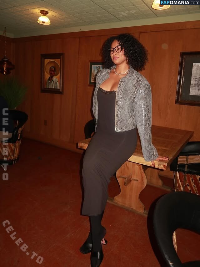 Satou Sabally / satou_sabally Nud OnlyFans  Fotografie scursă #3